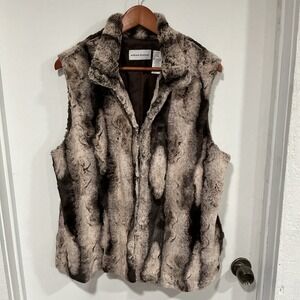 Alfred Dunner Faux Fur Vest, Brown, Collar, Pockets, Soft, Size 16
